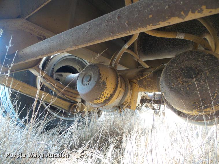 image for item DF2851 2016 Witzco Challenger RG-35 lowboy equipment trailer