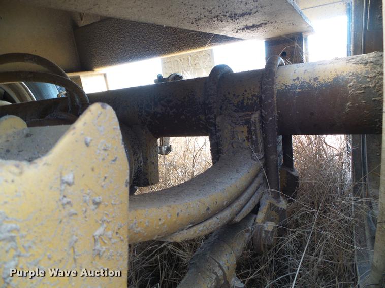 image for item DF2851 2016 Witzco Challenger RG-35 lowboy equipment trailer