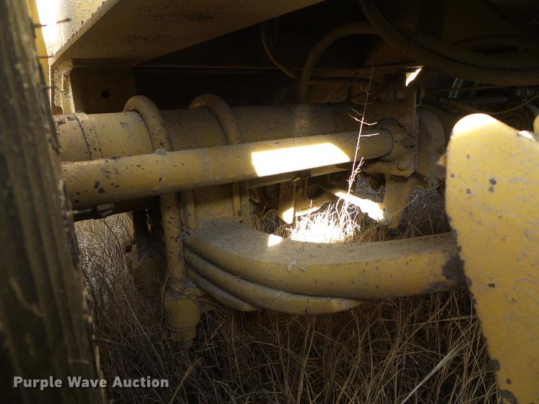 image for item DF2851 2016 Witzco Challenger RG-35 lowboy equipment trailer