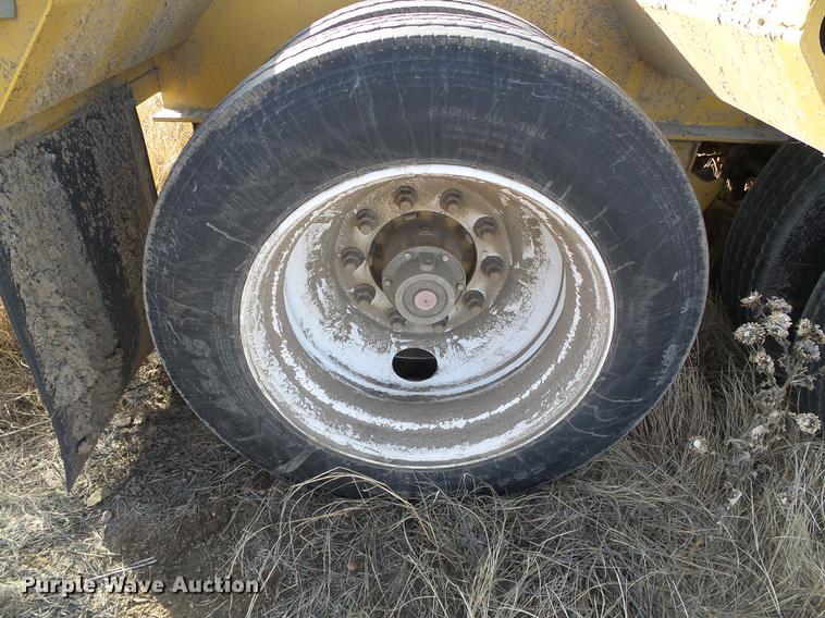 image for item DF2851 2016 Witzco Challenger RG-35 lowboy equipment trailer