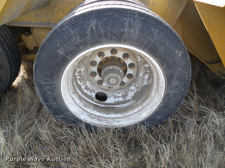 image for item DF2851 2016 Witzco Challenger RG-35 lowboy equipment trailer