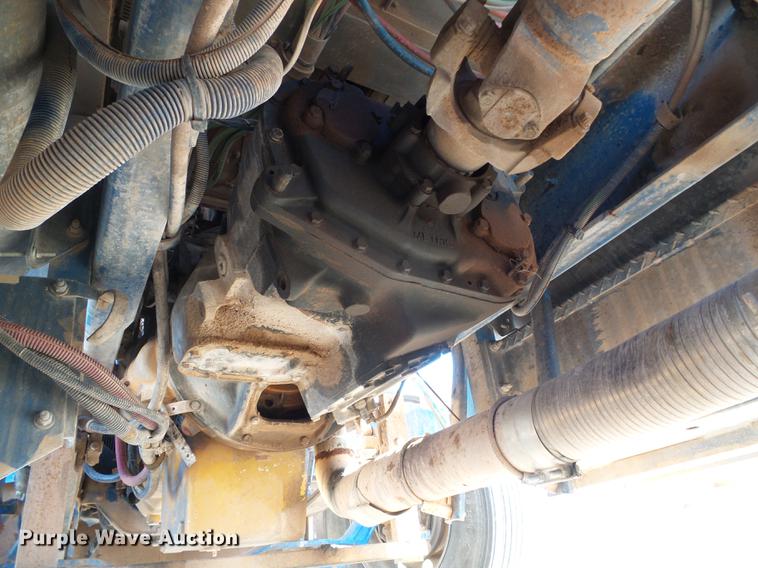 image for item DF2854 2006 Peterbilt 379 semi truck