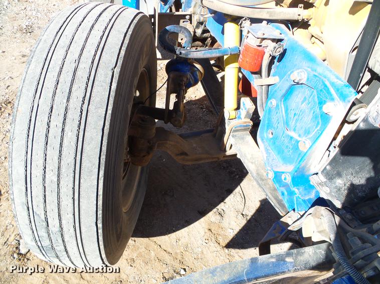 image for item DF2856 2005 Peterbilt 379 semi truck