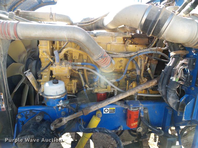 image for item DF2856 2005 Peterbilt 379 semi truck