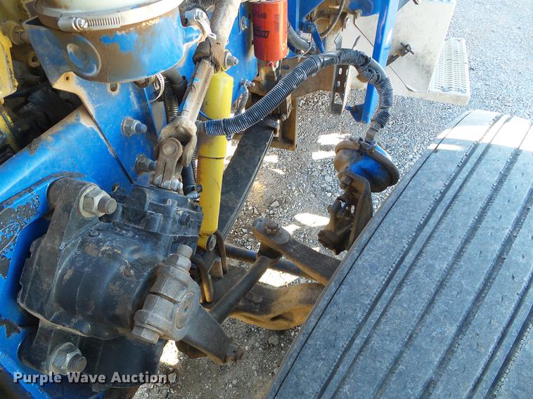 image for item DF2856 2005 Peterbilt 379 semi truck