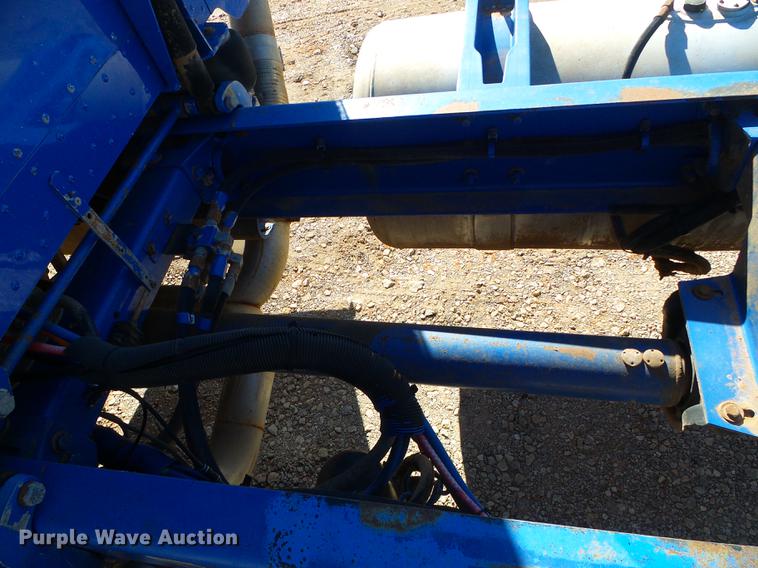 image for item DF2856 2005 Peterbilt 379 semi truck