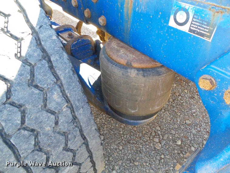 image for item DF2856 2005 Peterbilt 379 semi truck