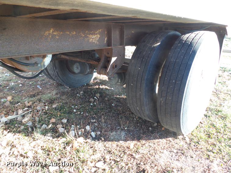 image for item DX9106 2002 Trailmoble dry van trailer