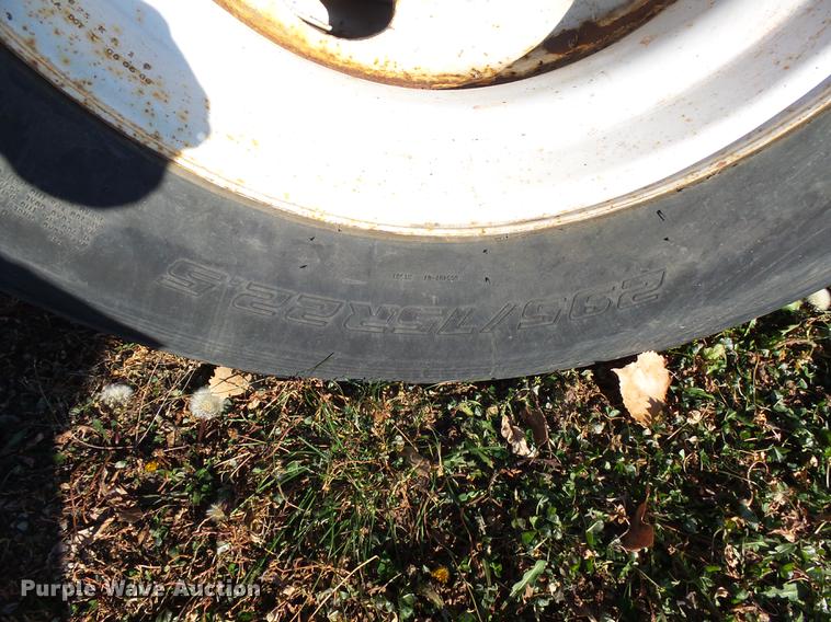 image for item DX9106 2002 Trailmoble dry van trailer