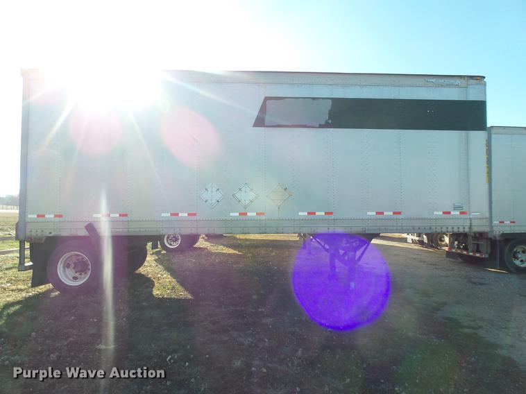 image for item DX9109 2004 Great Dane dry van trailer