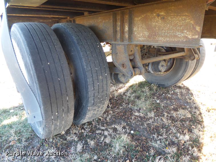 image for item DX9109 2004 Great Dane dry van trailer