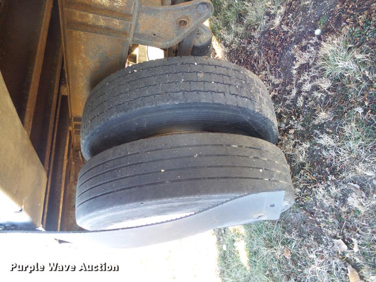 image for item DX9109 2004 Great Dane dry van trailer