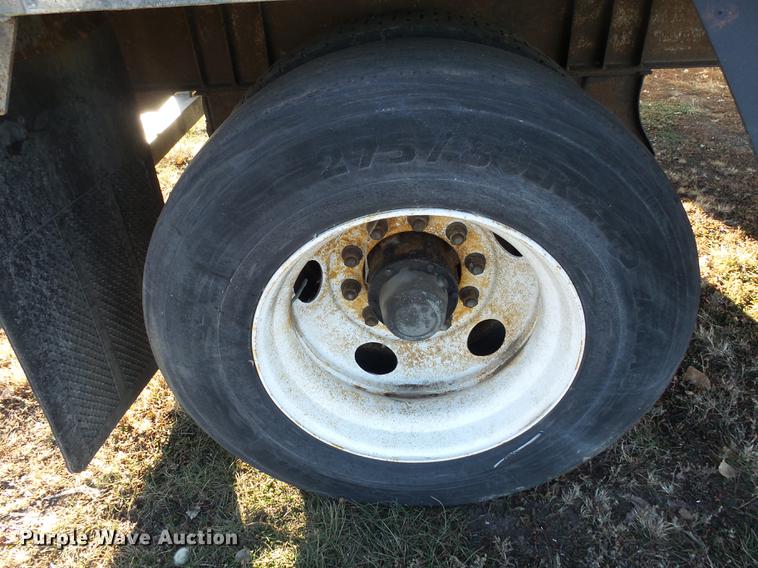 image for item DX9109 2004 Great Dane dry van trailer