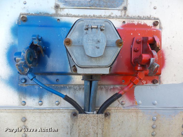 image for item DX9109 2004 Great Dane dry van trailer