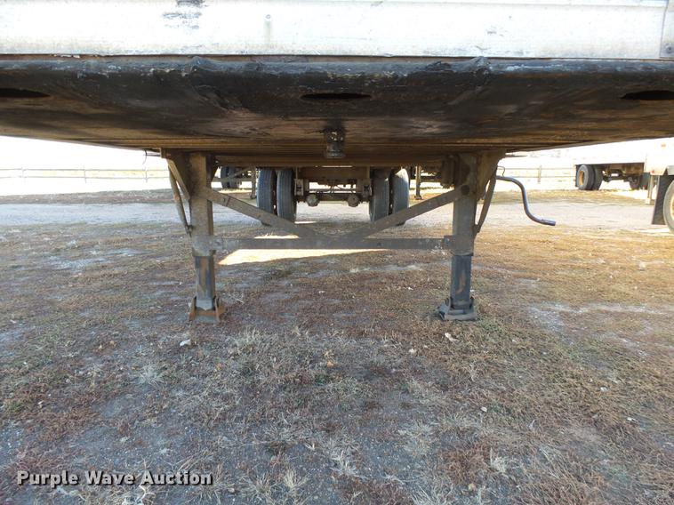 image for item DX9145 2004 Great Dane dry van trailer