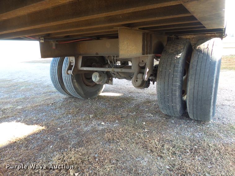 image for item DX9145 2004 Great Dane dry van trailer