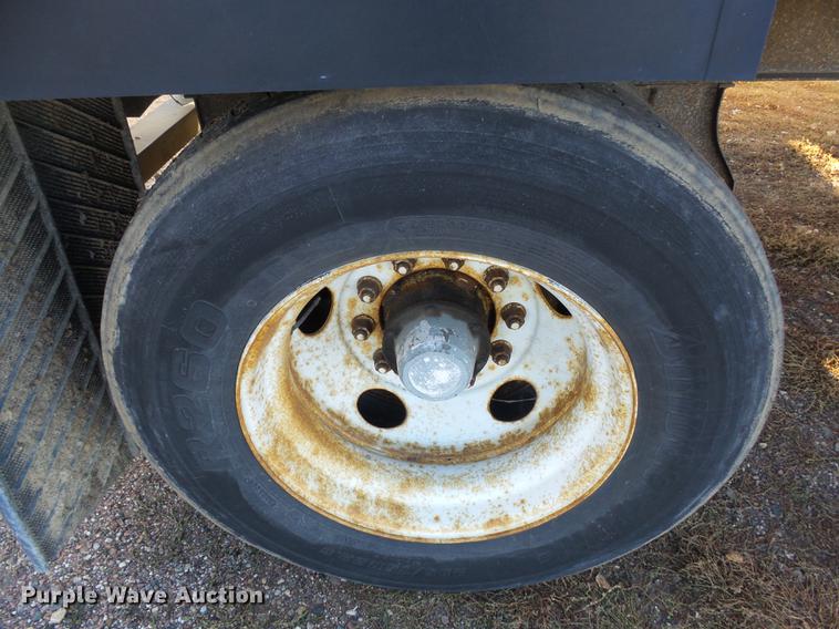 image for item DX9145 2004 Great Dane dry van trailer