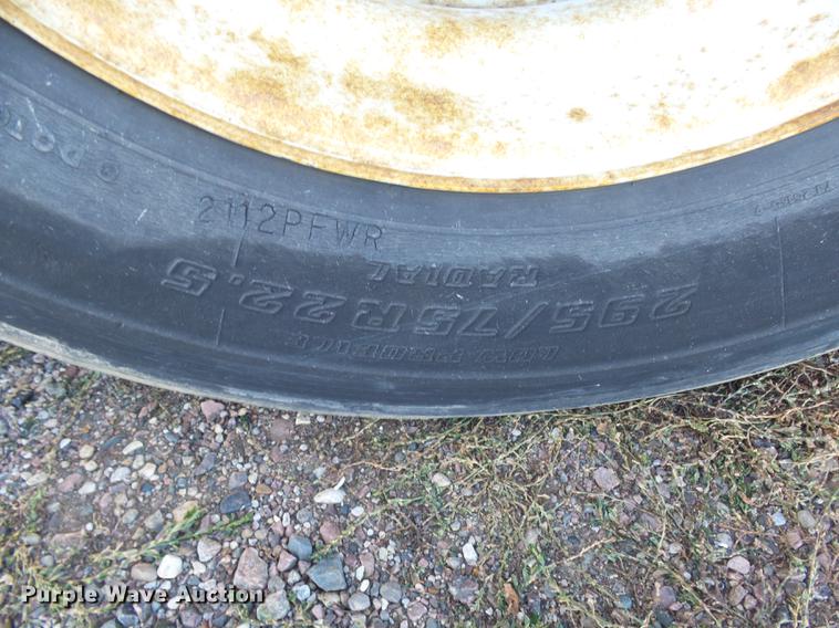 image for item DX9145 2004 Great Dane dry van trailer