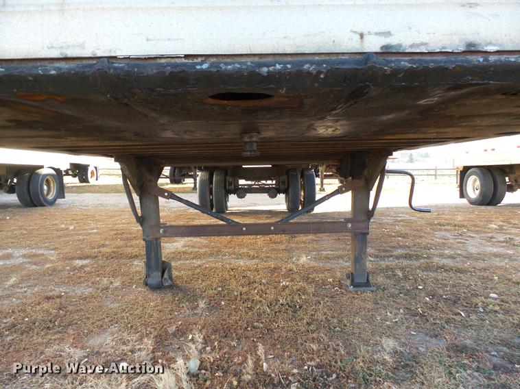image for item DX9146 2004 Great Dane dry van trailer