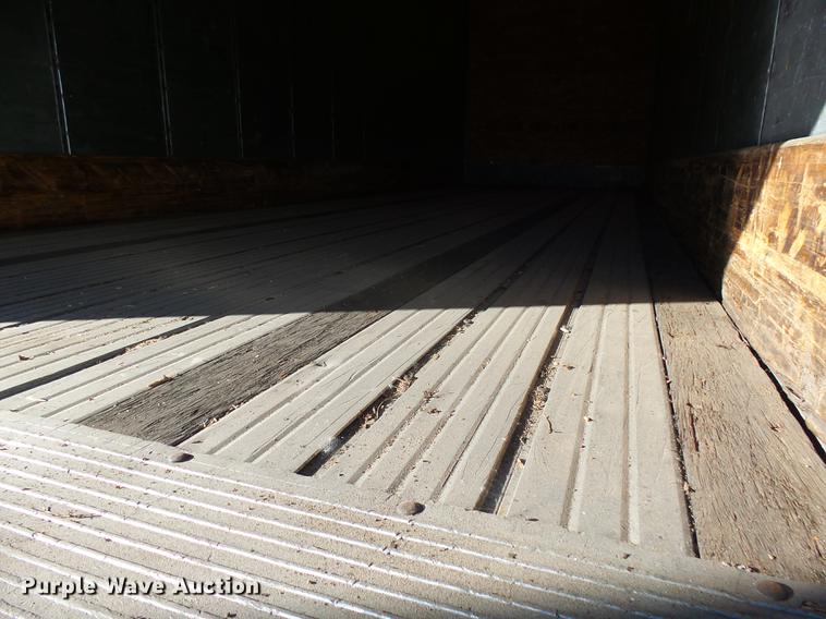 image for item DX9146 2004 Great Dane dry van trailer