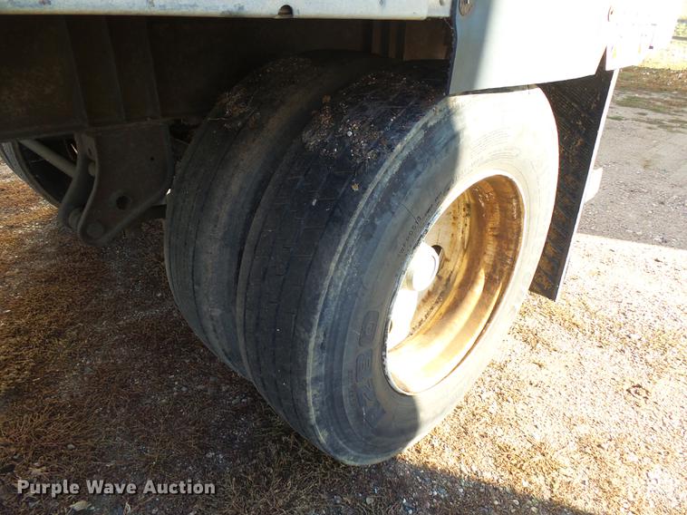 image for item DX9146 2004 Great Dane dry van trailer