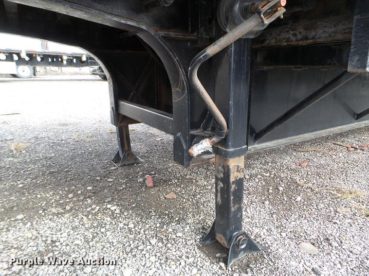 image for item DX9721 2000 Jet drop deck trailer