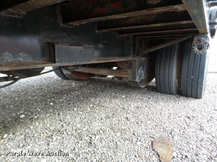 image for item DX9721 2000 Jet drop deck trailer