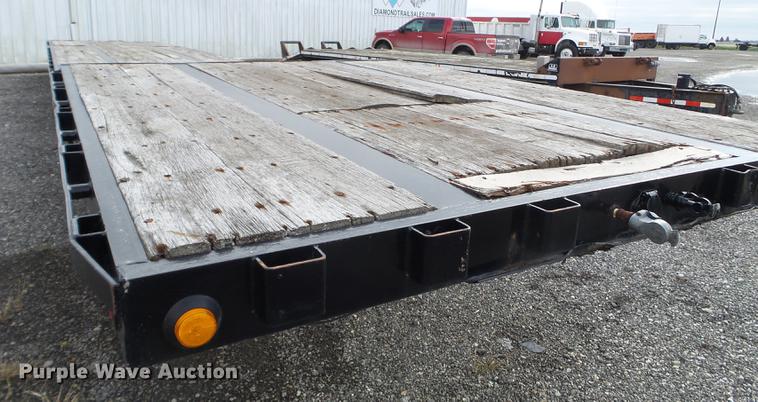 image for item DX9721 2000 Jet drop deck trailer
