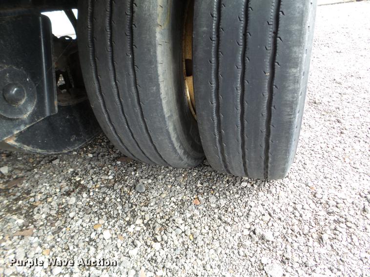 image for item DX9721 2000 Jet drop deck trailer