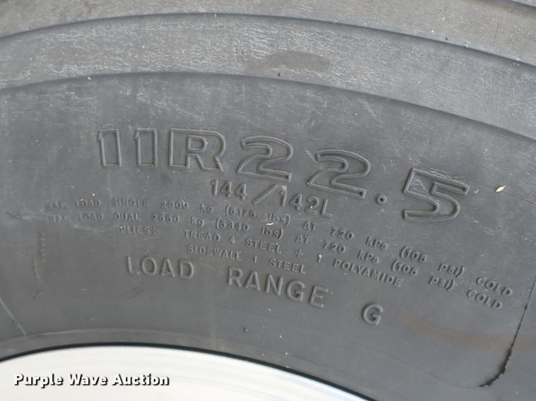 image for item EA9251 2000 Kenworth T800 semi truck