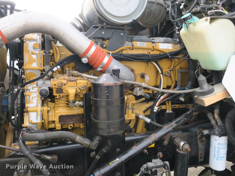 image for item EA9251 2000 Kenworth T800 semi truck