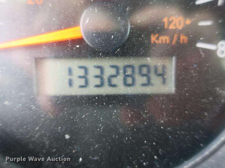 image for item EA9251 2000 Kenworth T800 semi truck