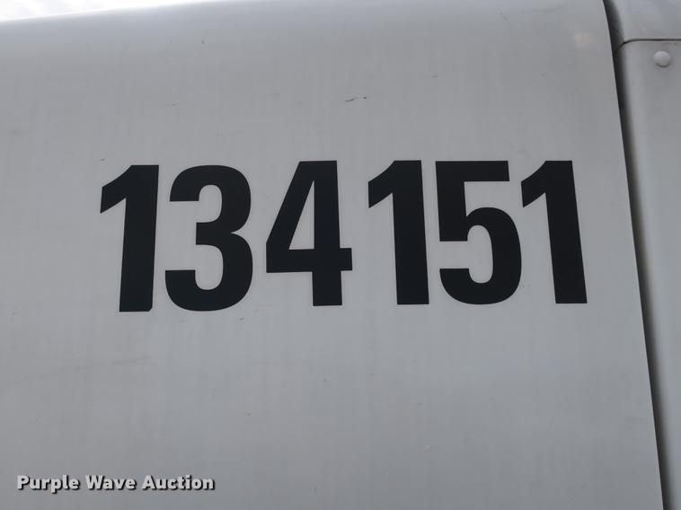 image for item EA9251 2000 Kenworth T800 semi truck