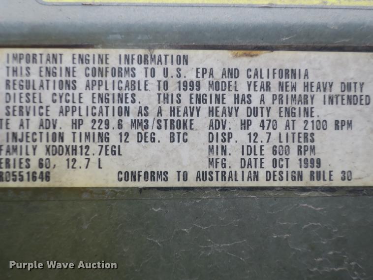 image for item EA9253 2000 Freightliner Century Class truck cab and chassis