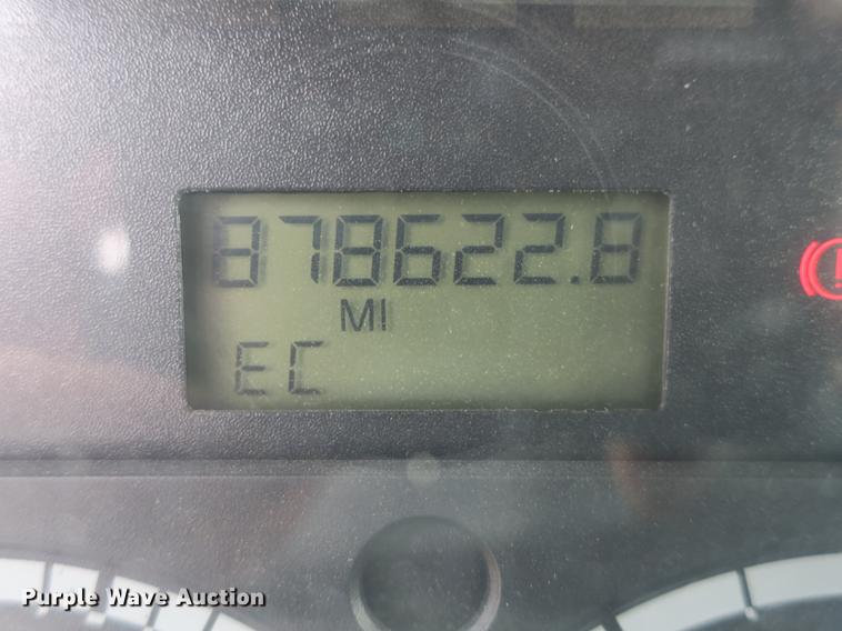 image for item EA9254 2002 Freightliner Columbia semi truck