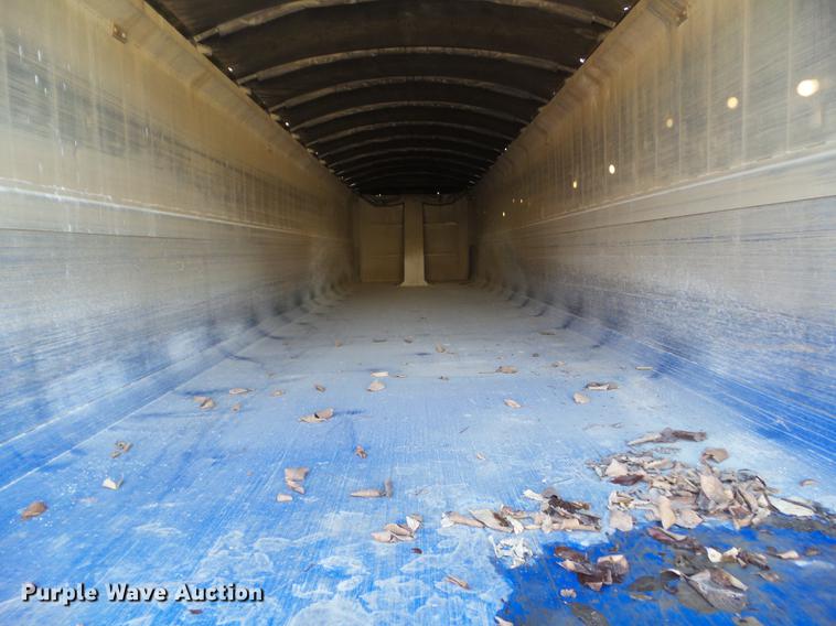 image for item EM9020 2008 East end dump trailer