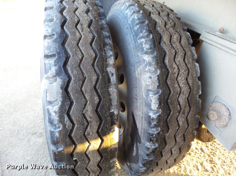 image for item EM9020 2008 East end dump trailer