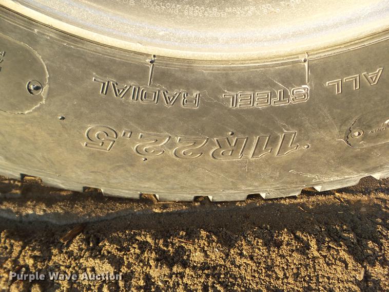 image for item EM9020 2008 East end dump trailer