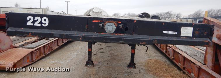 image for item ER9252 1975 Fruehauf flatbed trailer