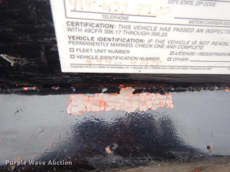 image for item ER9252 1975 Fruehauf flatbed trailer