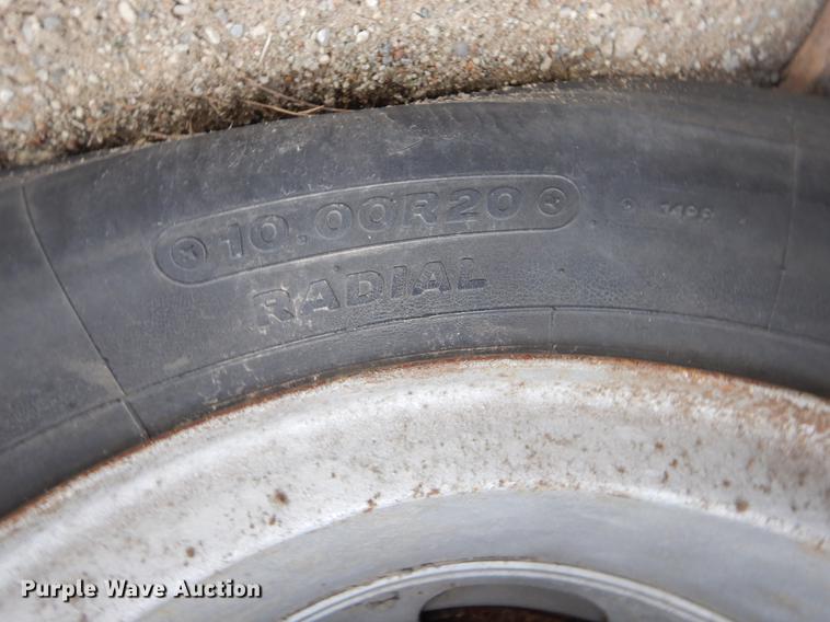 image for item ER9253 1981 Clark lowboy equipment trailer