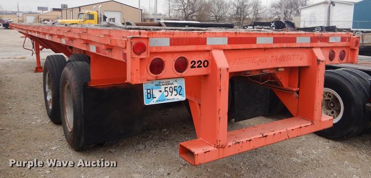 image for item ER9254 1971 Fruehauf flatbed trailer