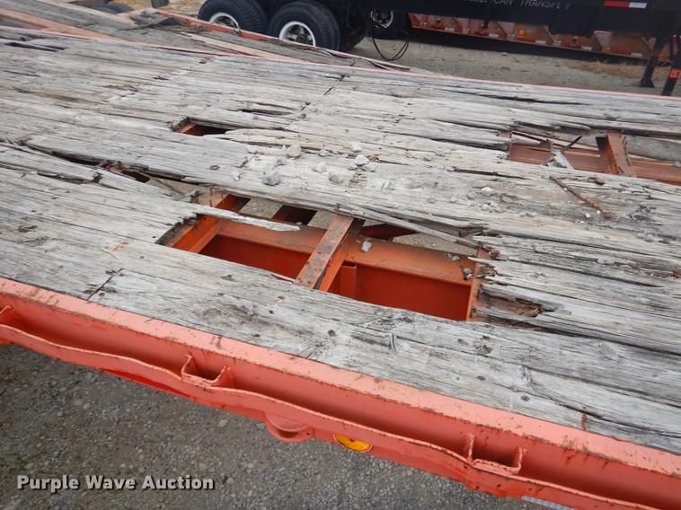 image for item ER9254 1971 Fruehauf flatbed trailer