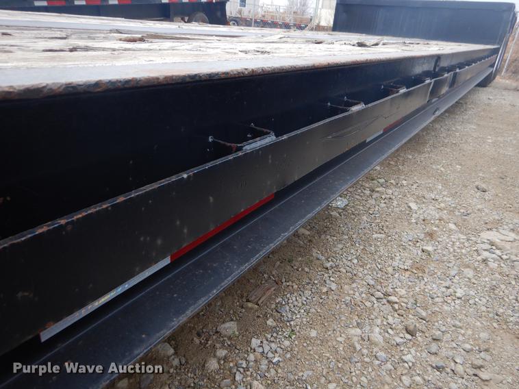 image for item ER9256 1980 Hercules drop deck trailer