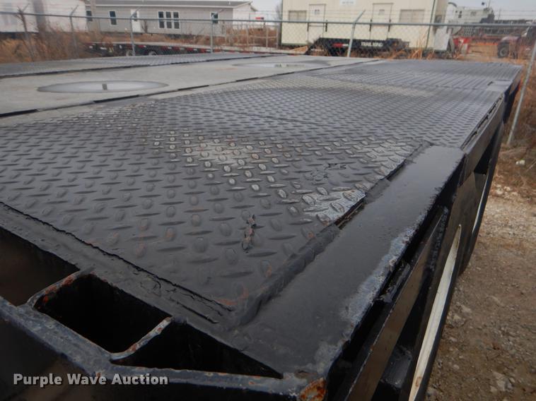 image for item ER9256 1980 Hercules drop deck trailer