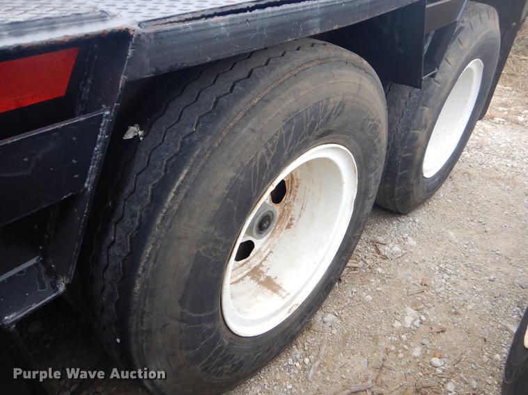 image for item ER9256 1980 Hercules drop deck trailer