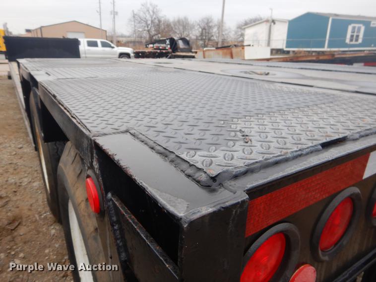 image for item ER9256 1980 Hercules drop deck trailer