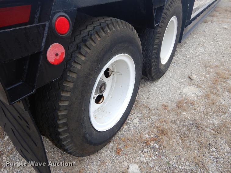 image for item ER9256 1980 Hercules drop deck trailer