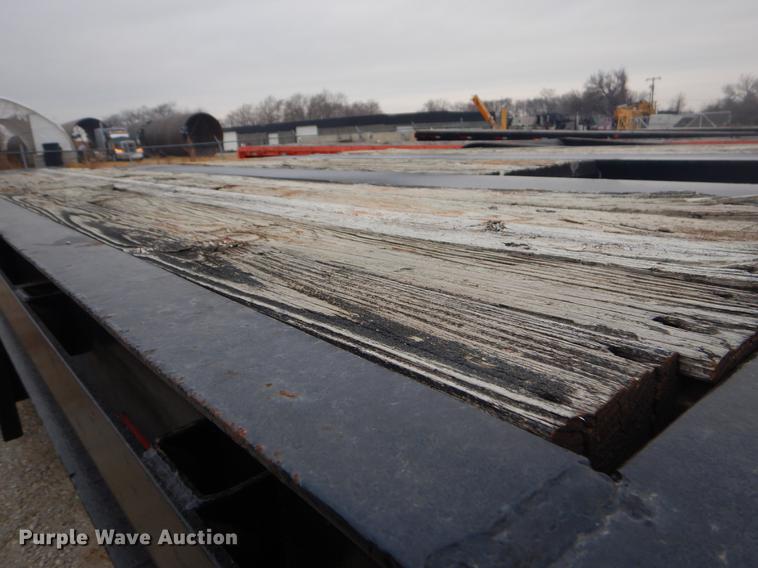 image for item ER9256 1980 Hercules drop deck trailer