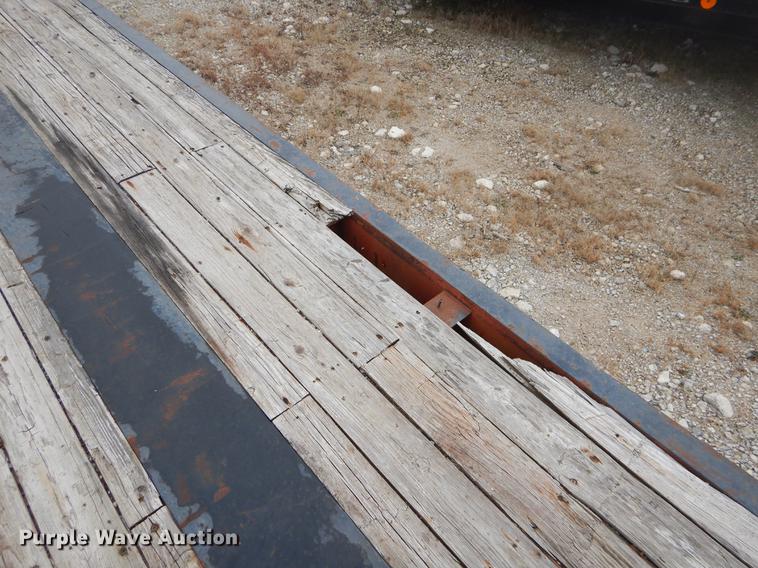 image for item ER9256 1980 Hercules drop deck trailer